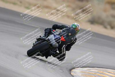 media/Dec-17-2022-SoCal Trackdays (Sat) [[224abd9271]]/Turn 10 Backside (120pm)/